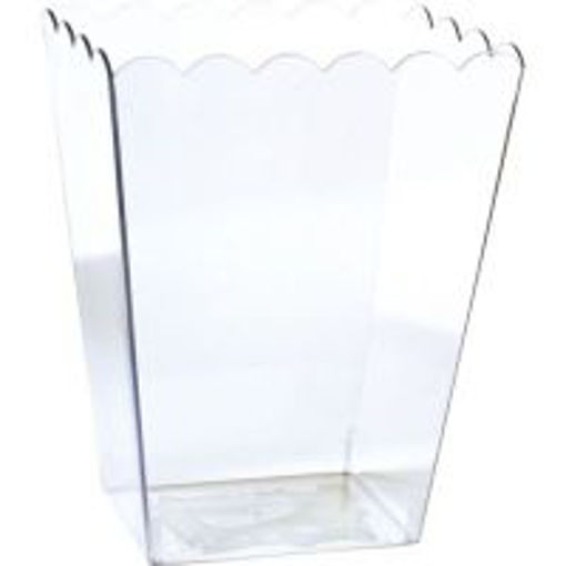 Picture of CLEAR PLASTIC SCALLOPED CONTAINER